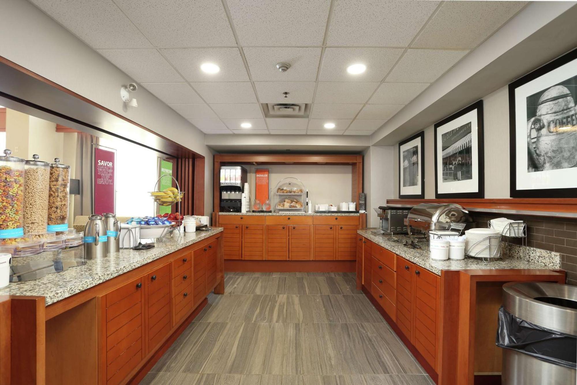 Hampton Inn & Suites By Hilton Barrie Exteriér fotografie